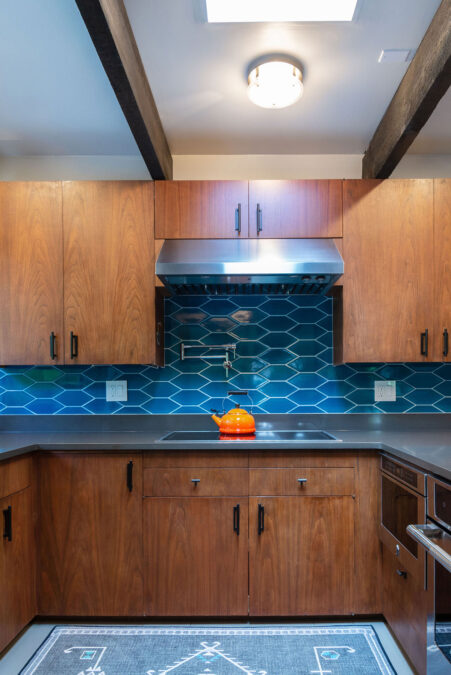 Modern Bathroom Exposed Beams Elegant Tile